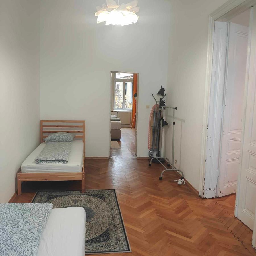 Large 4 Room Apartment In The Center Of Vienna Esterno foto