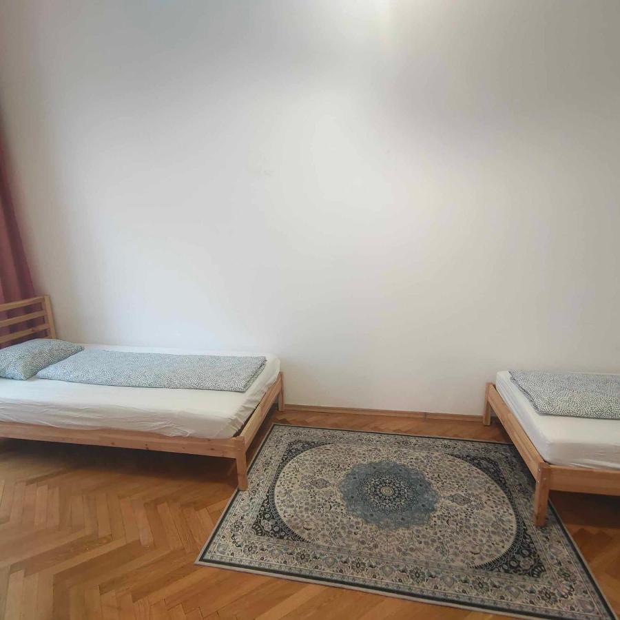 Large 4 Room Apartment In The Center Of Vienna Esterno foto