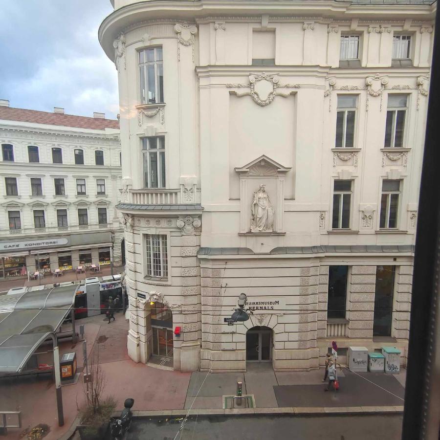 Large 4 Room Apartment In The Center Of Vienna Esterno foto